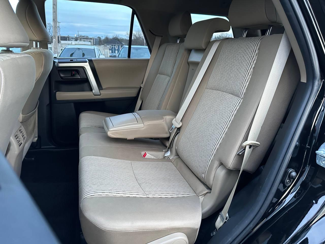 Toyota 4Runner SR5 4WD 2011