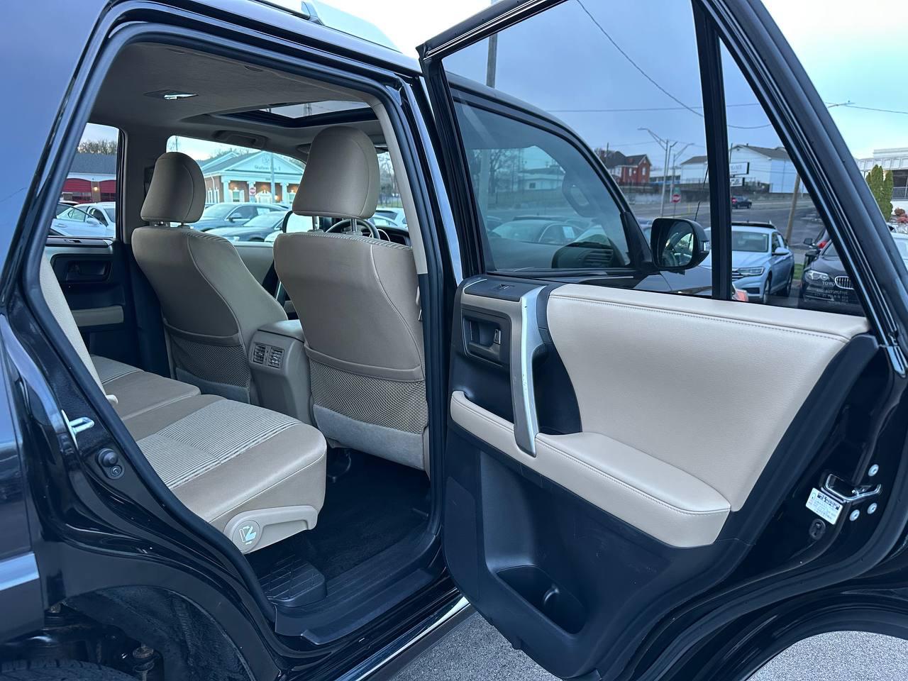 Toyota 4Runner SR5 4WD 2011