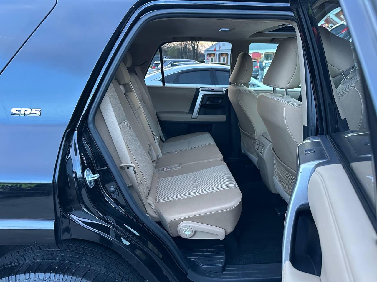 Toyota 4Runner SR5 4WD 2011