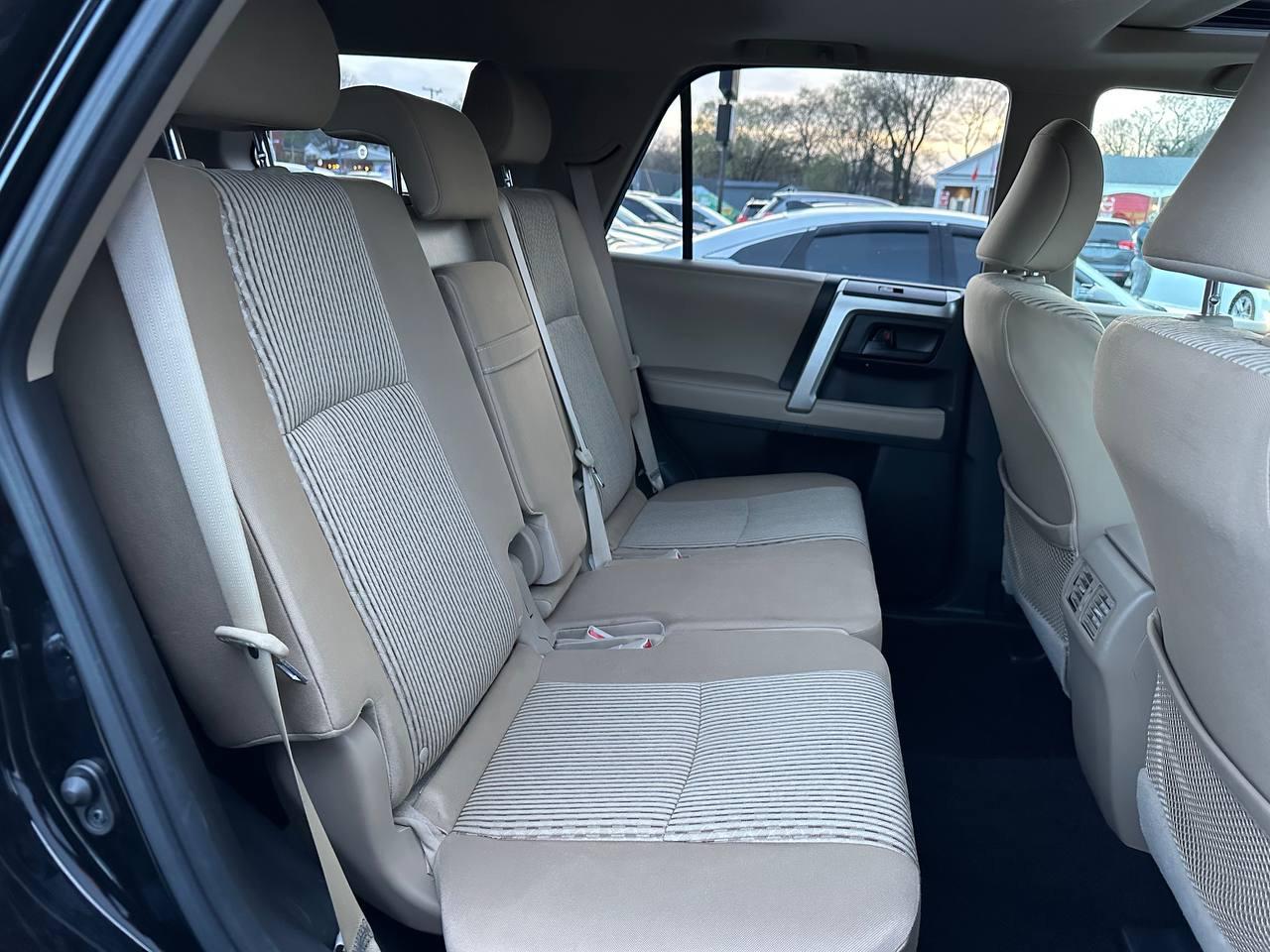 Toyota 4Runner SR5 4WD 2011