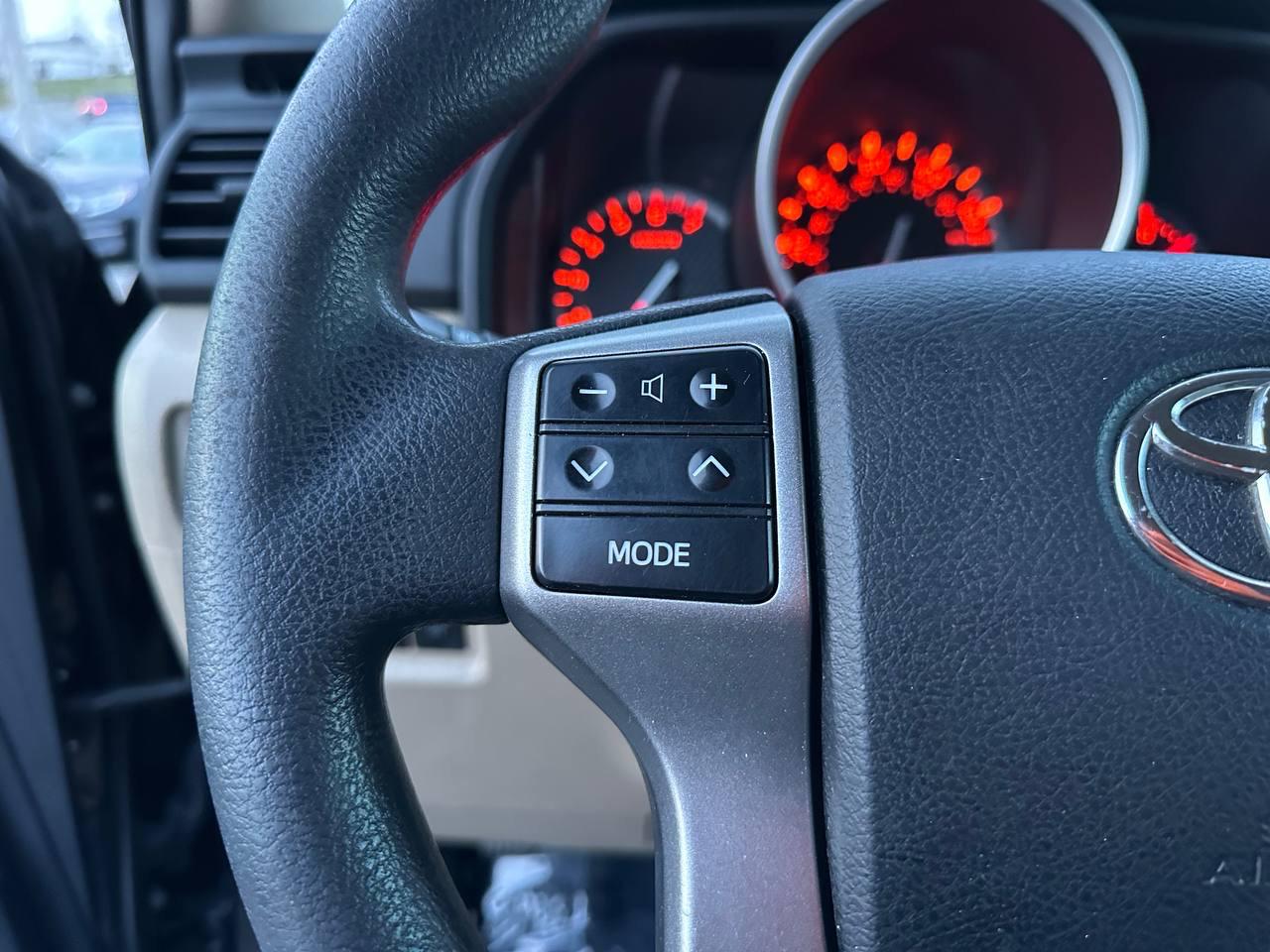 Toyota 4Runner SR5 4WD 2011