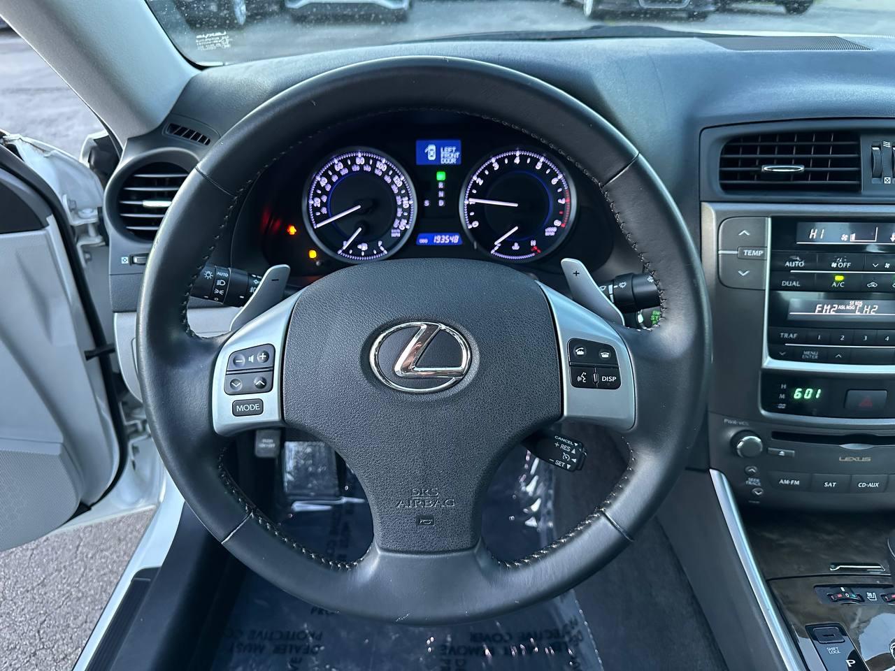 Lexus IS 250 RWD 2011
