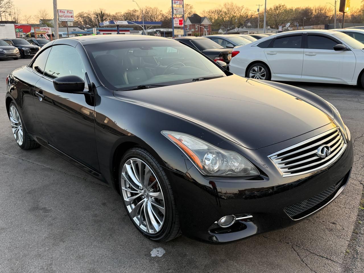 Infiniti G Convertible Base 2012