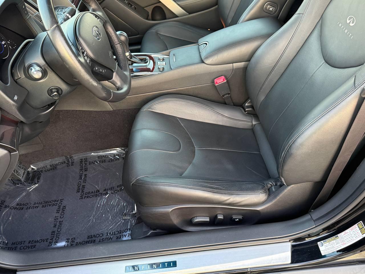 Infiniti G Convertible Base 2012