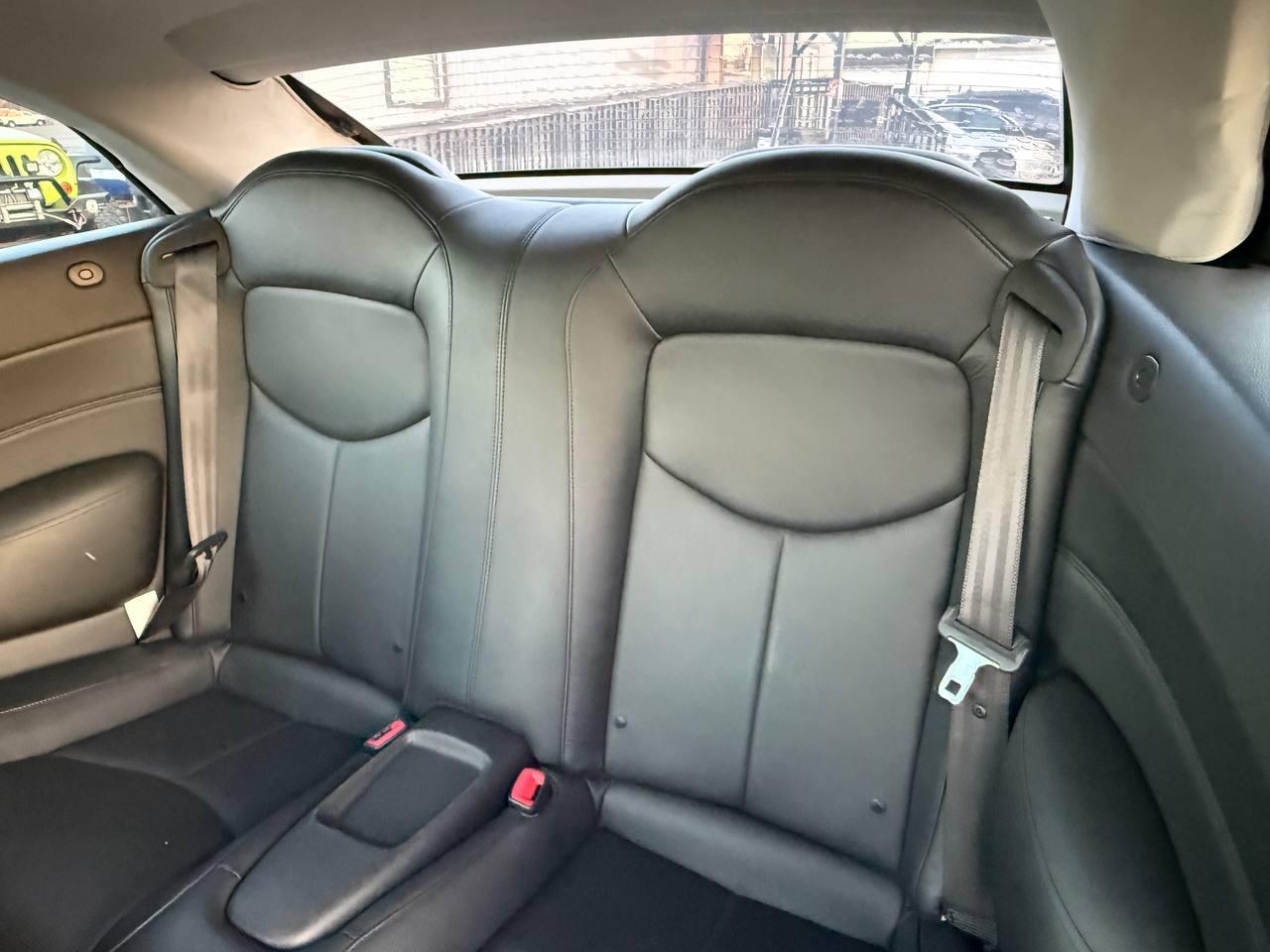 Infiniti G Convertible Base 2012