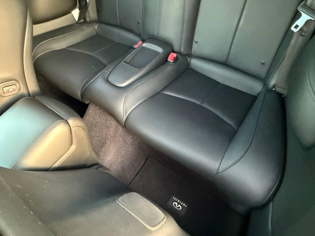 Infiniti G Convertible Base 2012