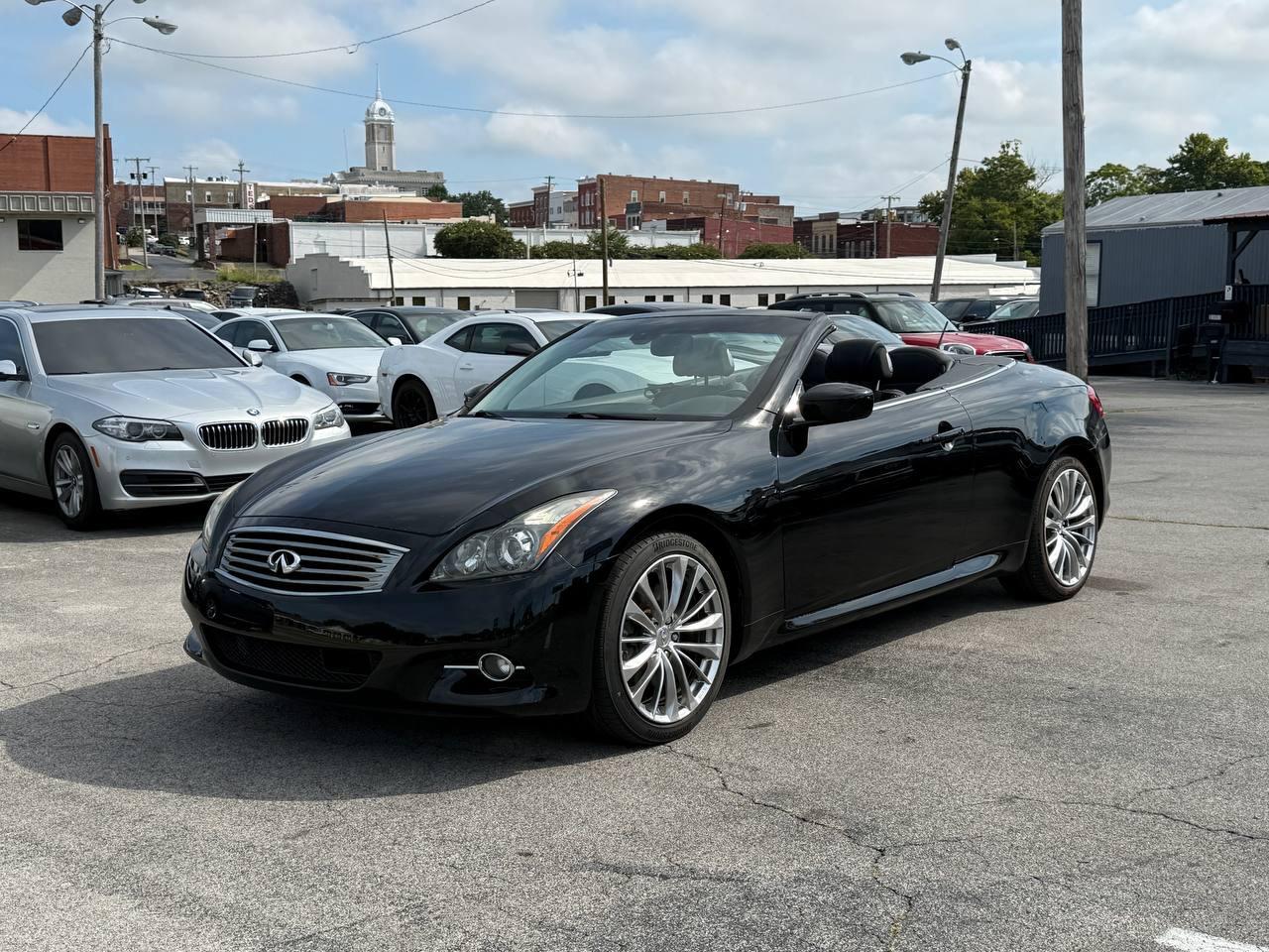 Infiniti G Convertible Base 2012