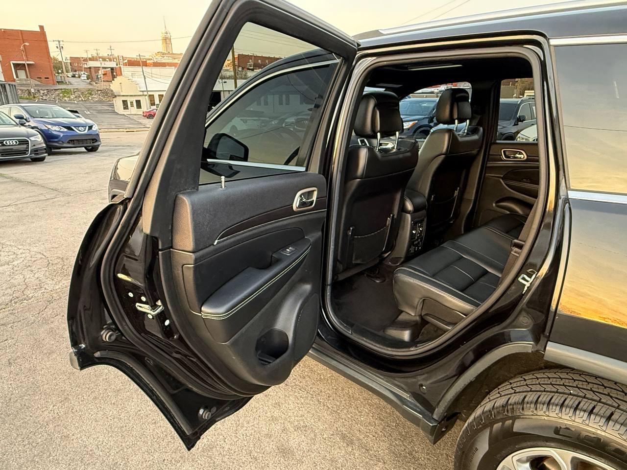 Jeep Grand Cherokee Limited 4WD 2014