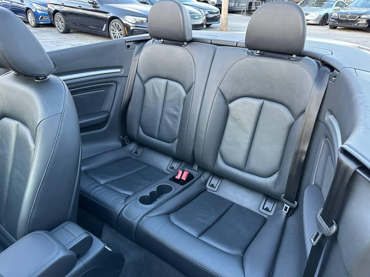 Audi A3 2.0T Premium Plus Cabriolet quattro S tronic 2015