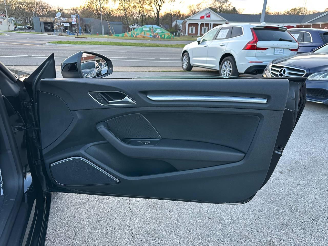 Audi A3 2.0T Premium Plus Cabriolet quattro S tronic 2015