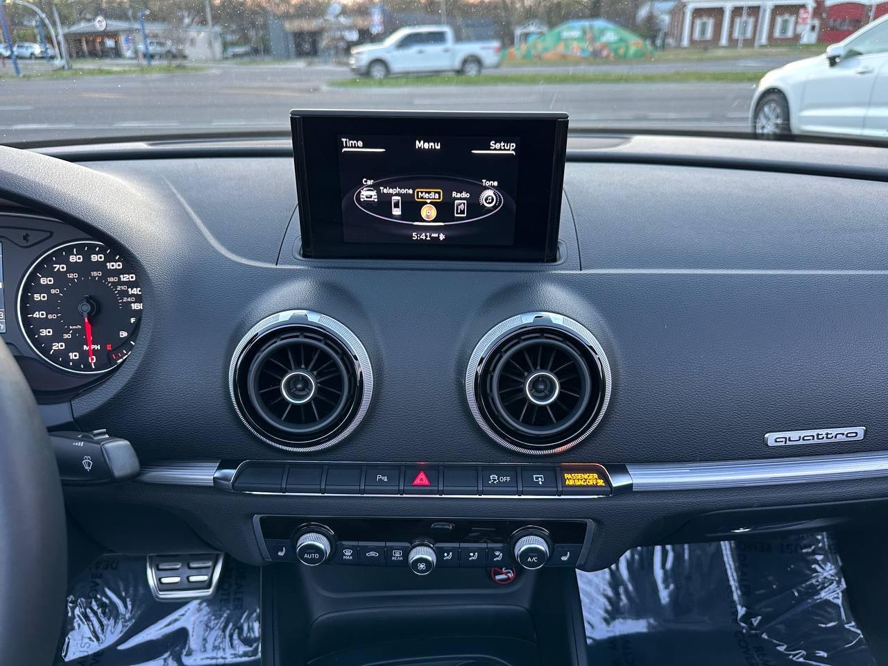 Audi A3 2.0T Premium Plus Cabriolet quattro S tronic 2015