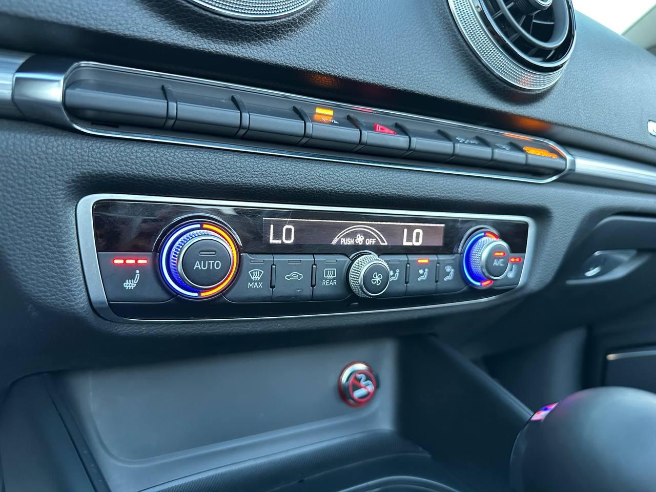 Audi A3 2.0T Premium Plus Cabriolet quattro S tronic 2015