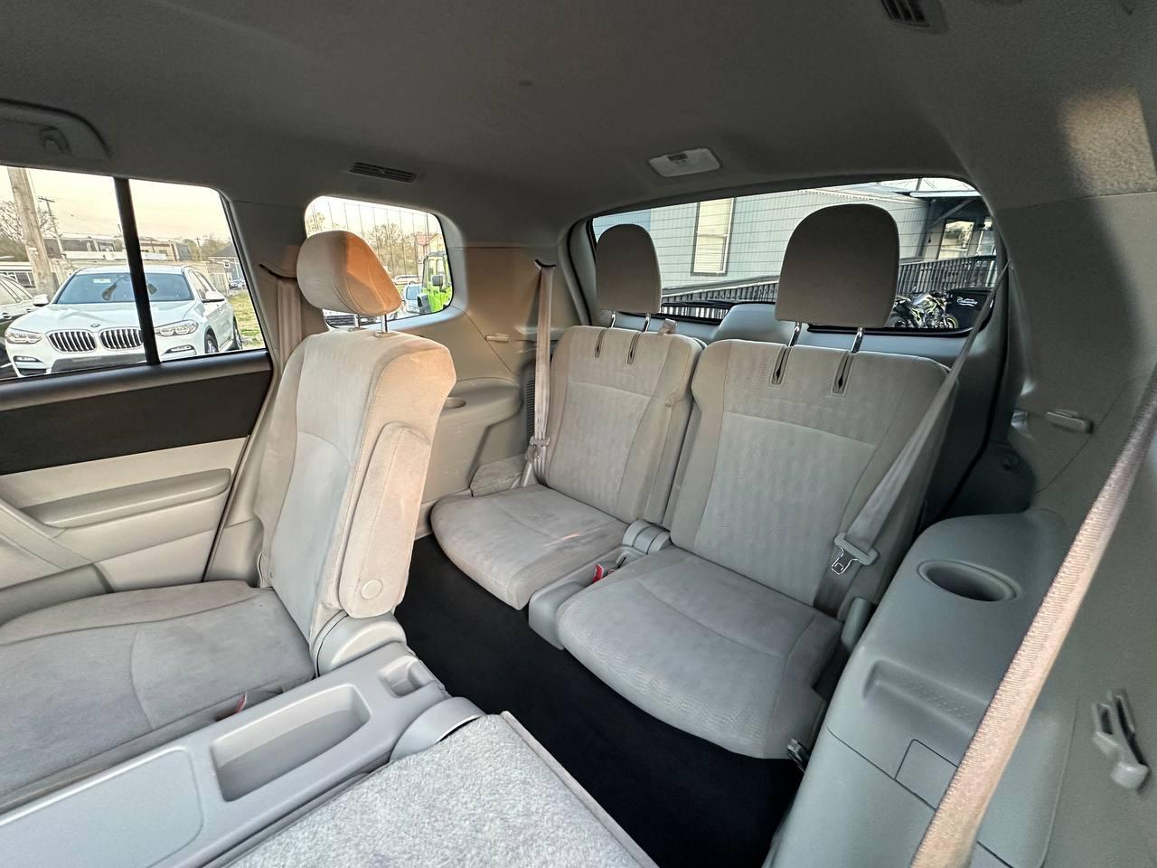 Toyota Highlander Base 2WD I4 2013