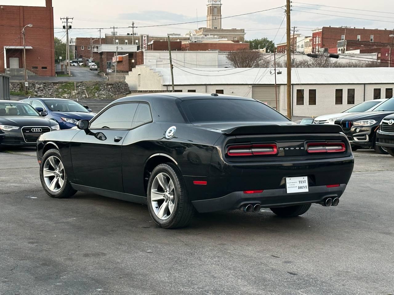 Dodge Challenger SXT 2015