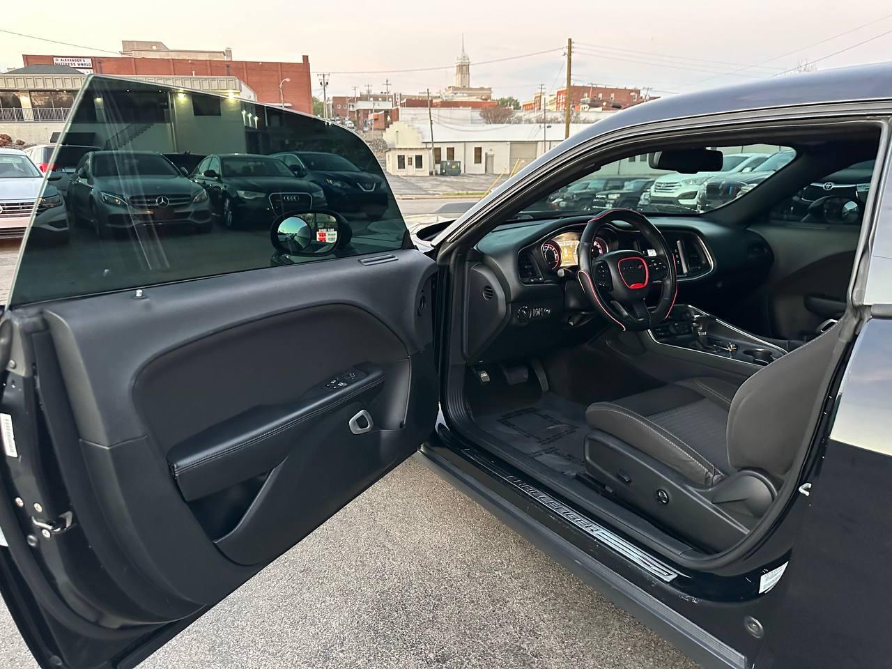 Dodge Challenger SXT 2015