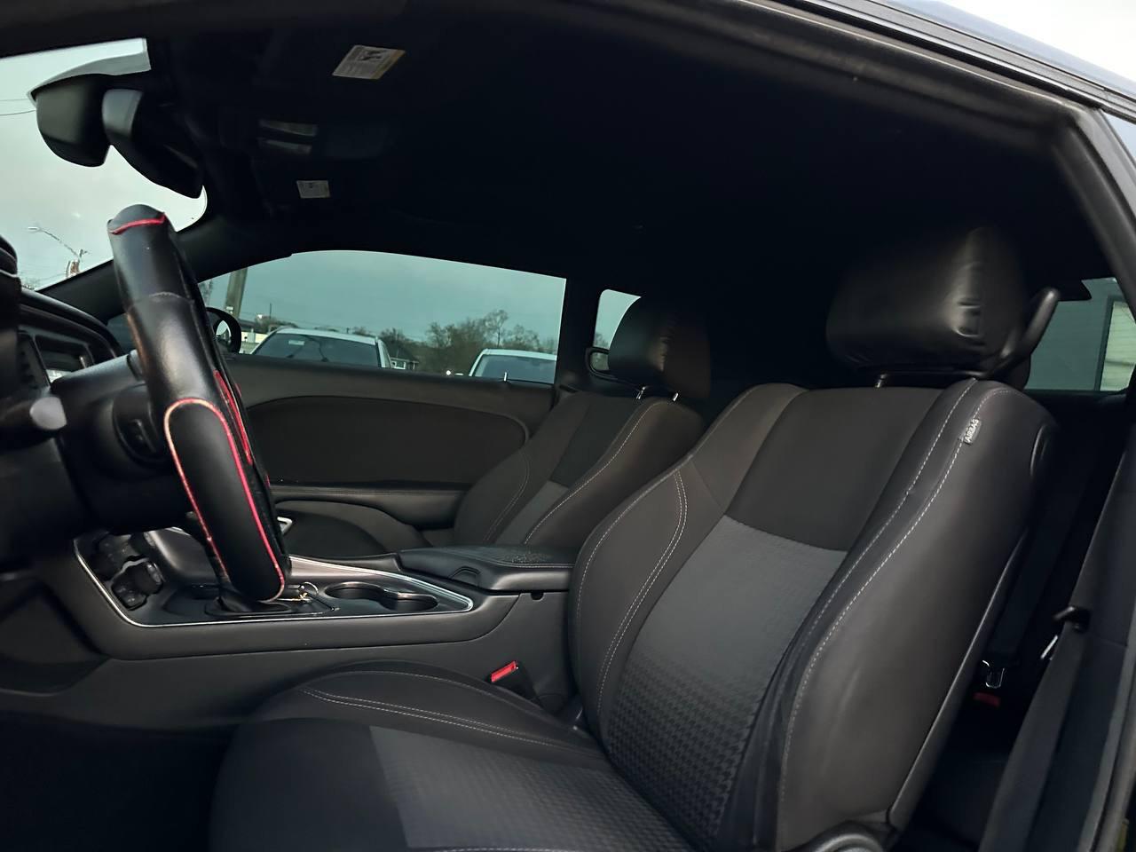 Dodge Challenger SXT 2015