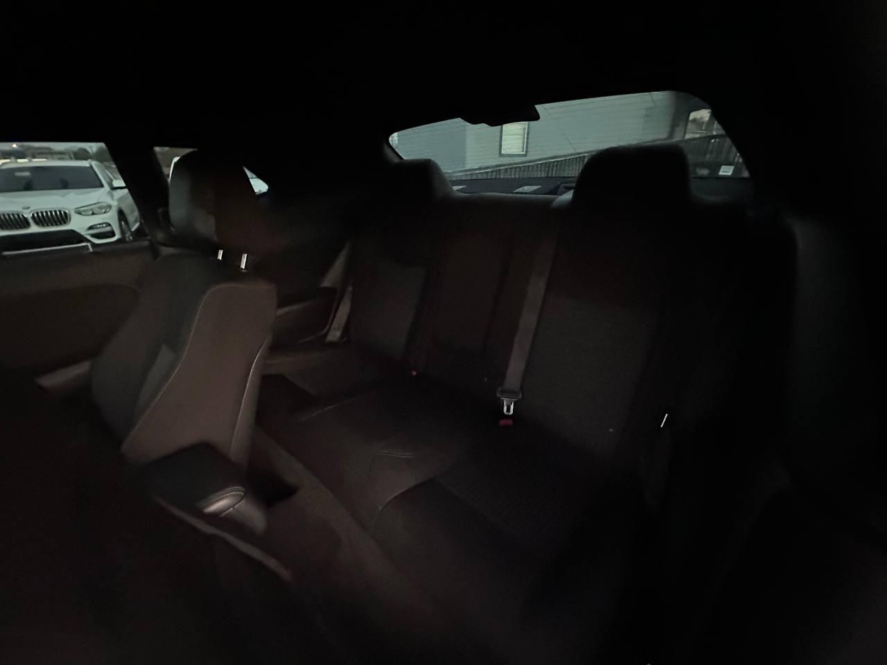 Dodge Challenger SXT 2015