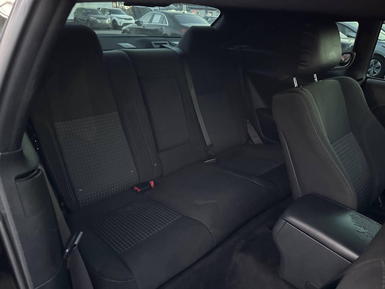 Dodge Challenger SXT 2015