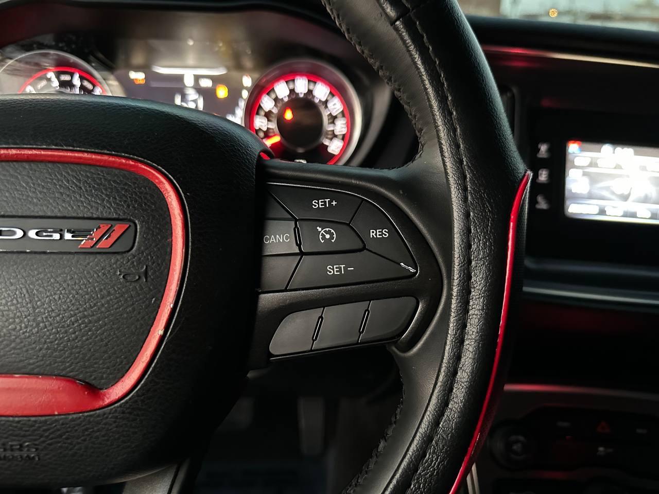 Dodge Challenger SXT 2015