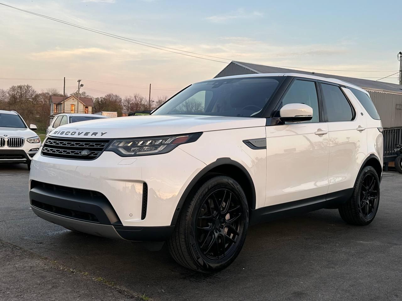 Land Rover Discovery SE 2019