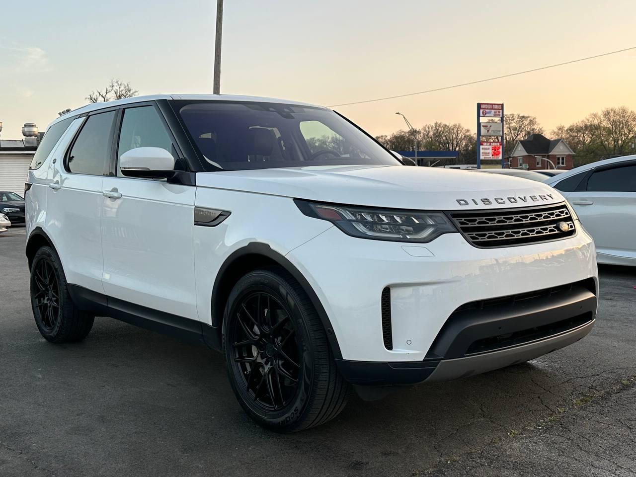 Land Rover Discovery SE 2019