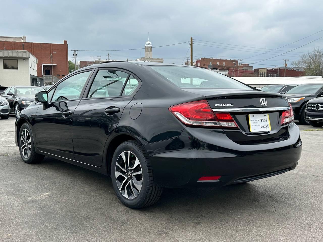 Honda Civic EX-L Sedan 5-Speed AT 2013