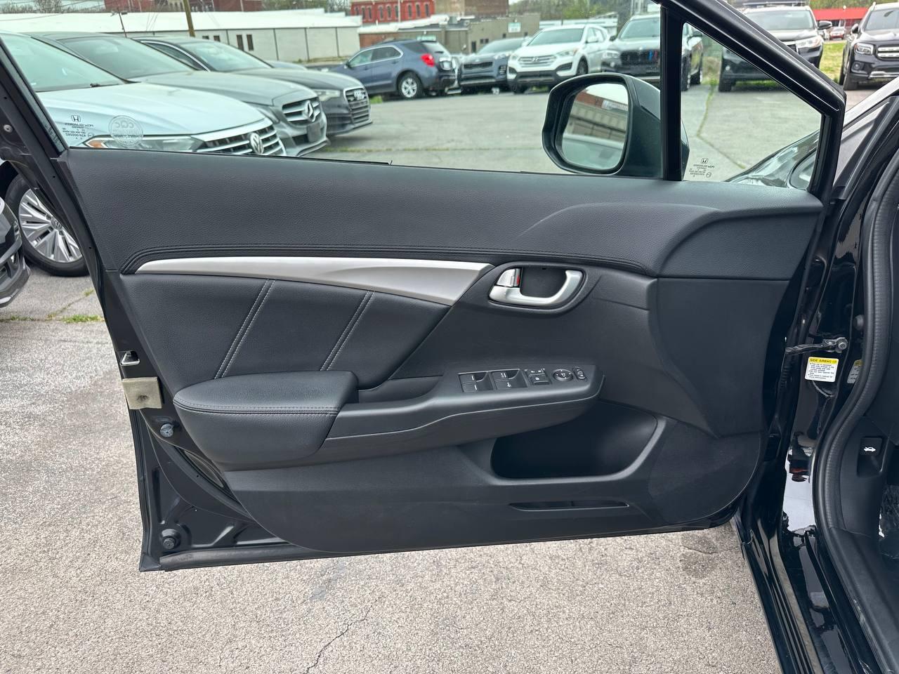 Honda Civic EX-L Sedan 5-Speed AT 2013