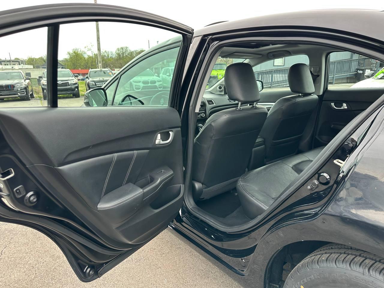 Honda Civic EX-L Sedan 5-Speed AT 2013