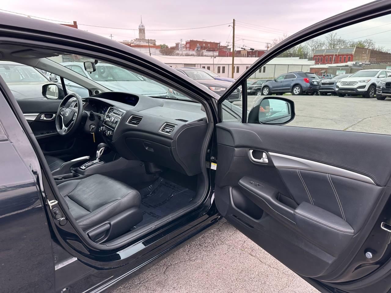 Honda Civic EX-L Sedan 5-Speed AT 2013