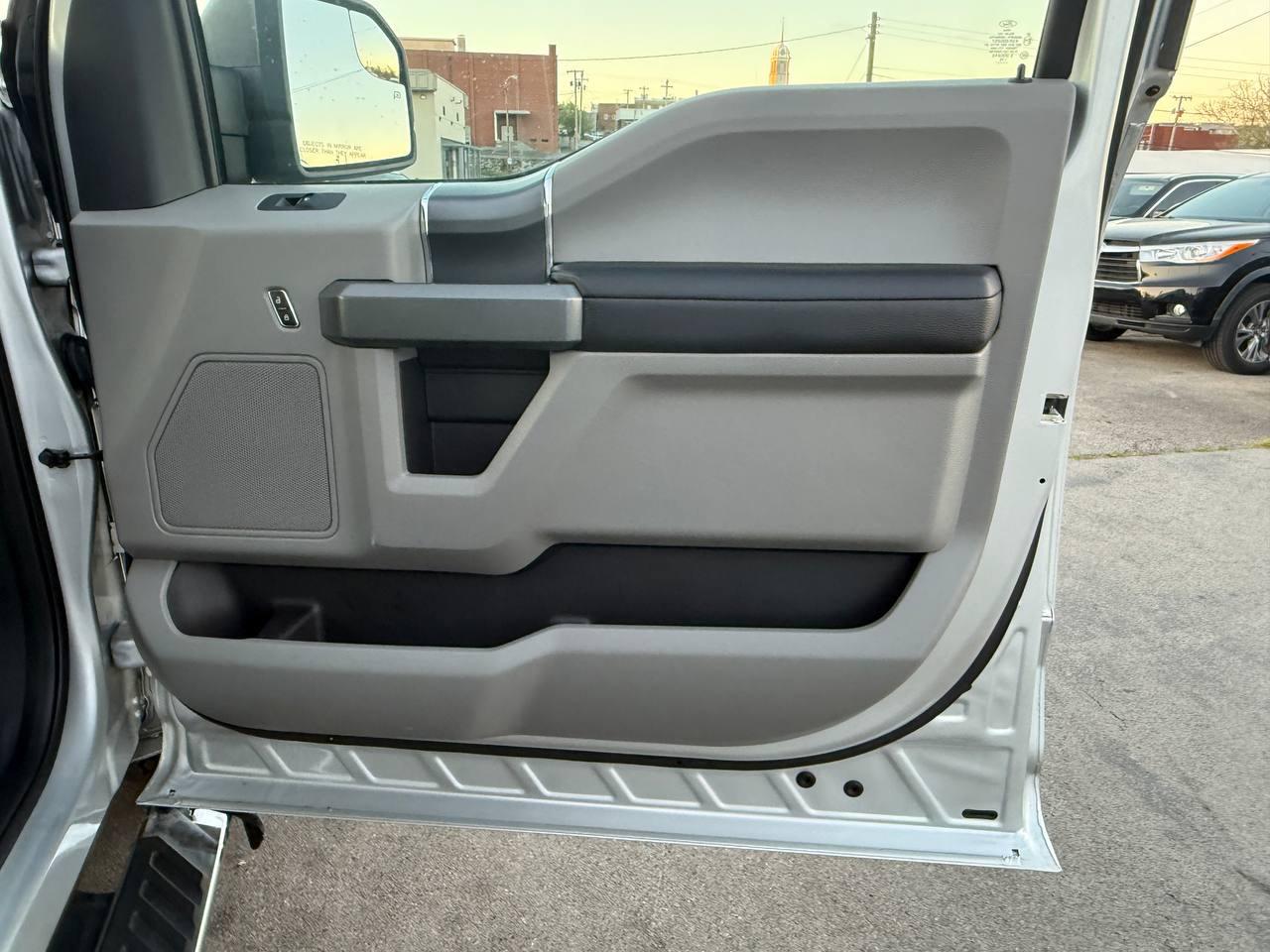 Ford F-150 XLT SuperCrew 5.5-ft. Bed 4WD 2016