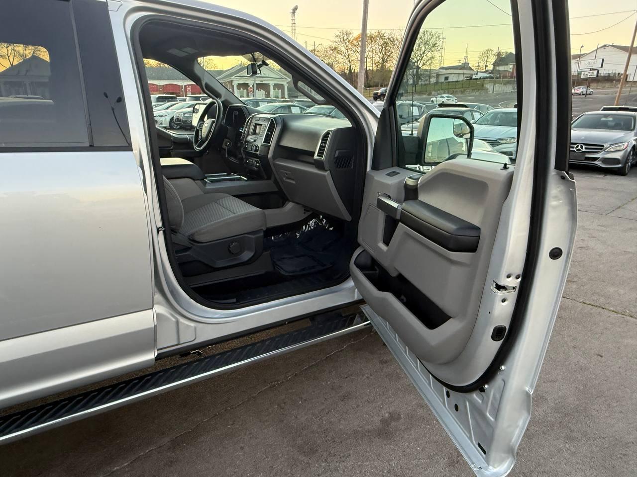 Ford F-150 XLT SuperCrew 5.5-ft. Bed 4WD 2016