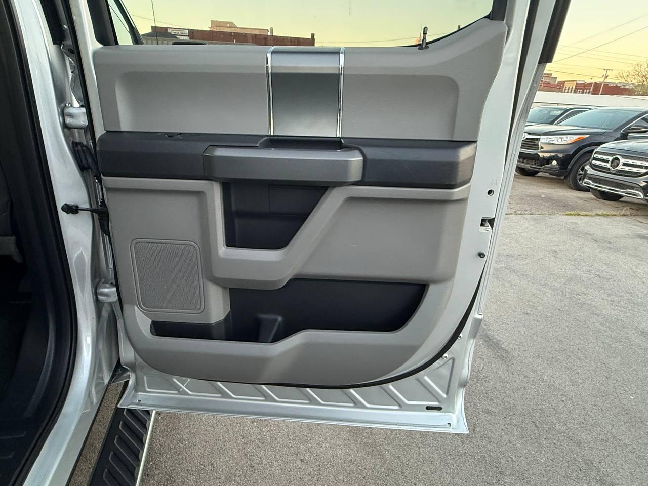 Ford F-150 XLT SuperCrew 5.5-ft. Bed 4WD 2016