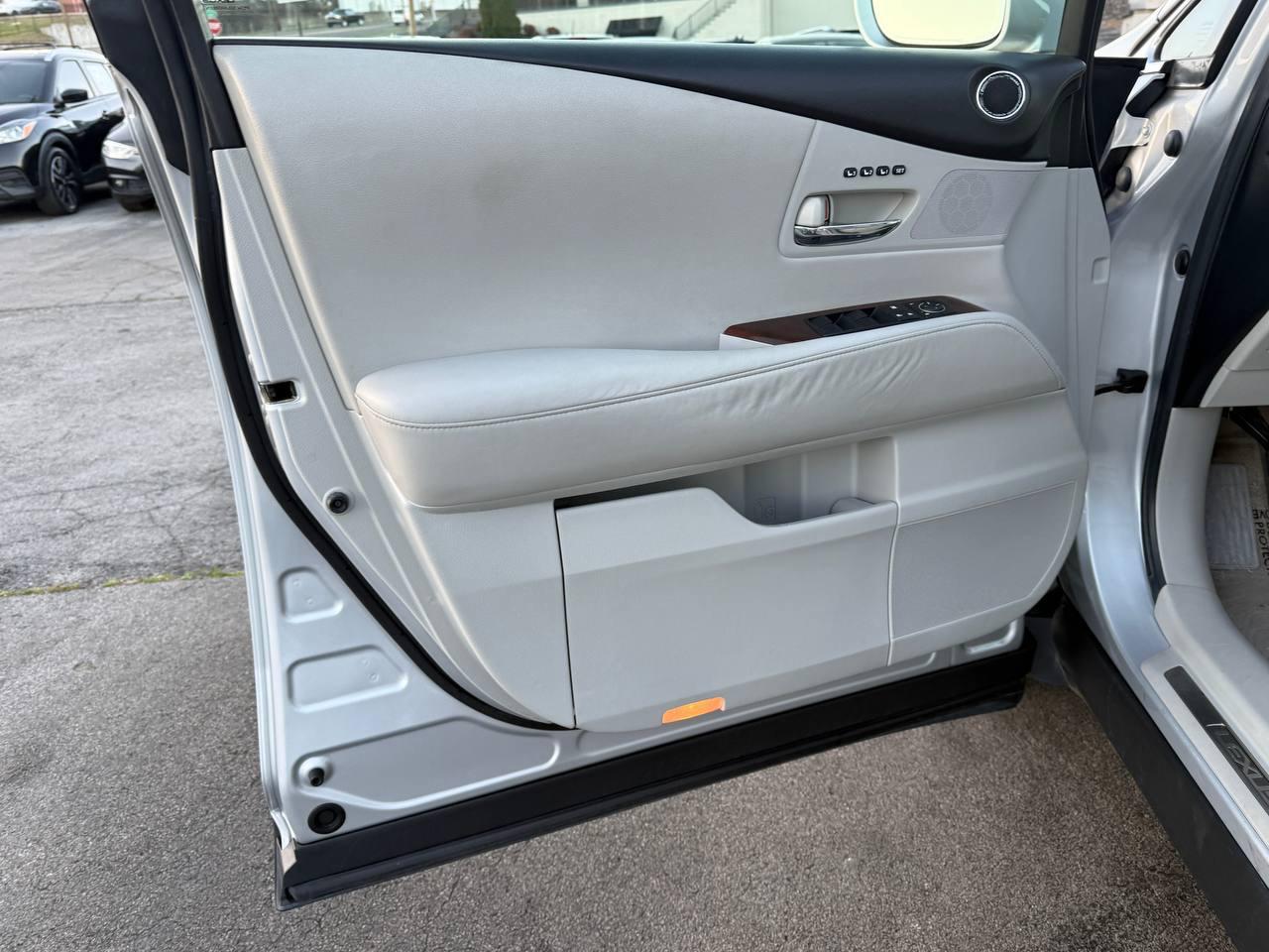 Lexus RX 350 FWD 2012