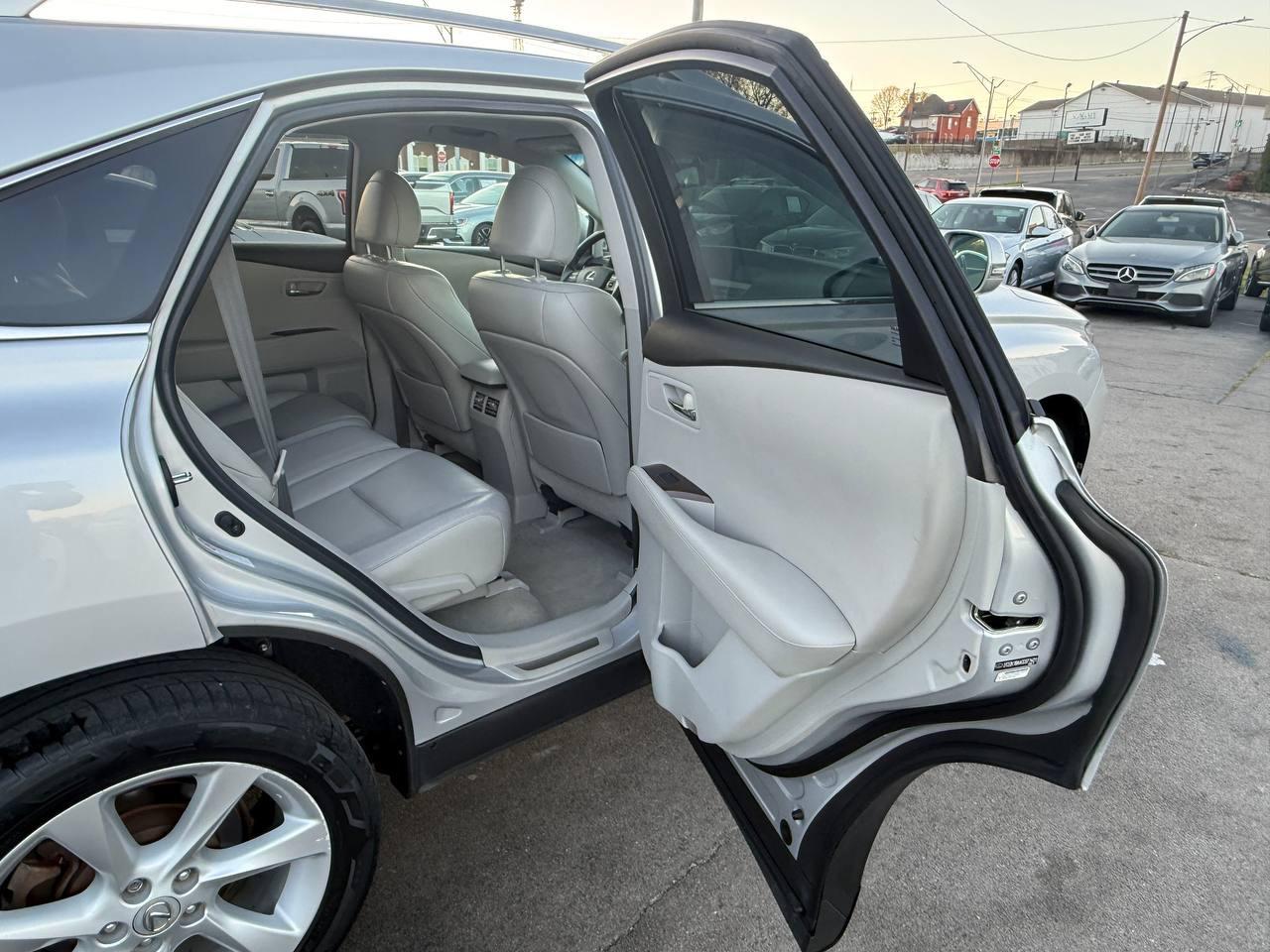 Lexus RX 350 FWD 2012