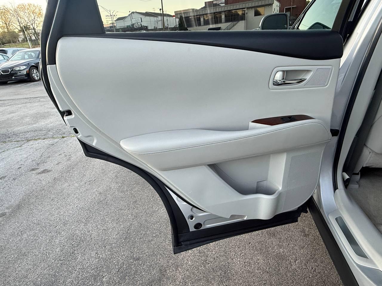 Lexus RX 350 FWD 2012