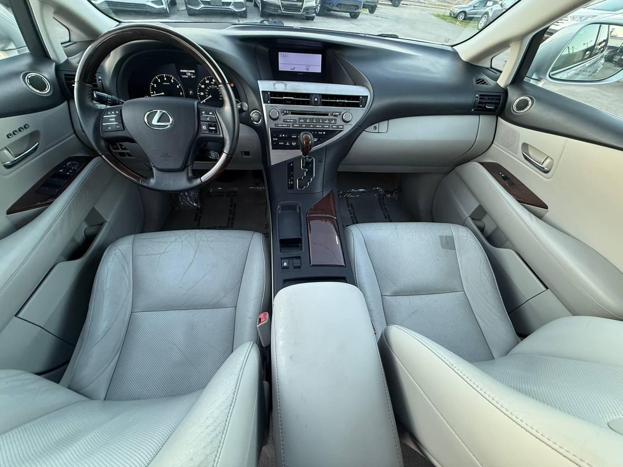 Lexus RX 350 FWD 2012