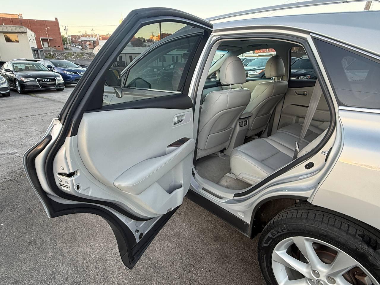 Lexus RX 350 FWD 2012