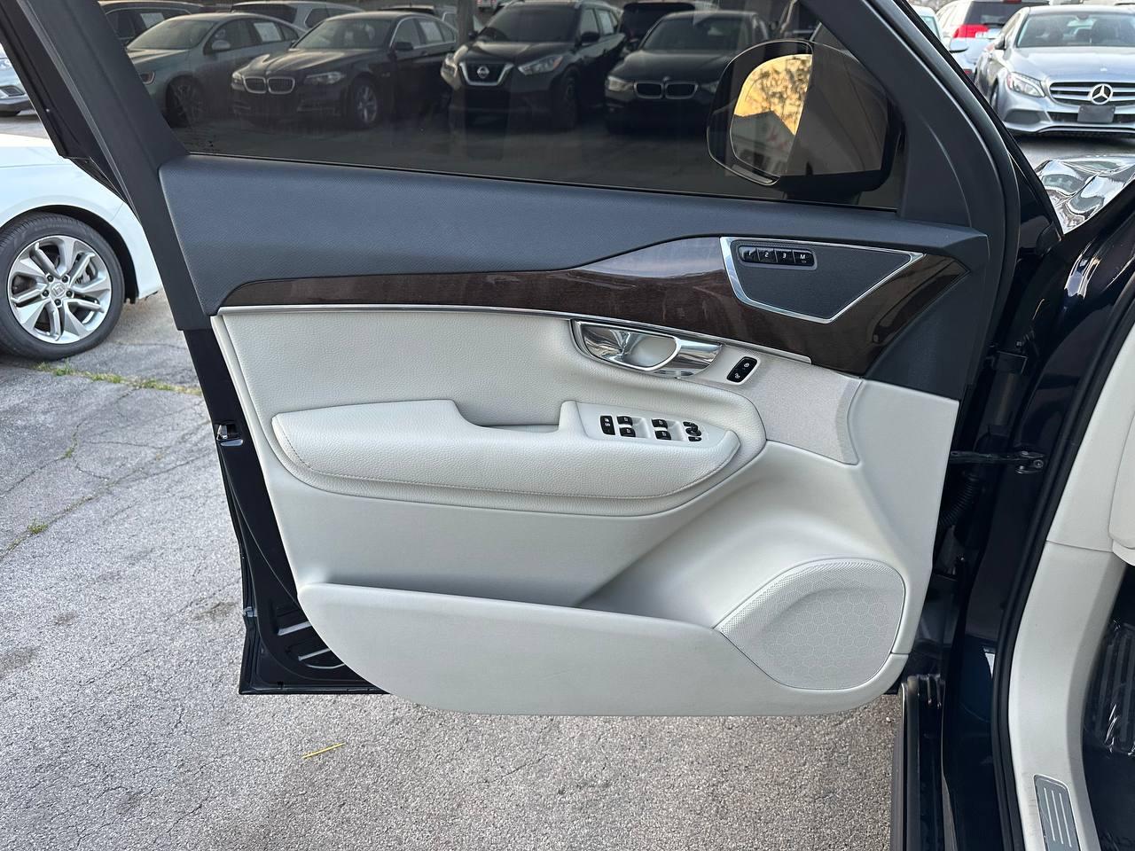 Volvo XC90 T6 Momentum AWD 2016