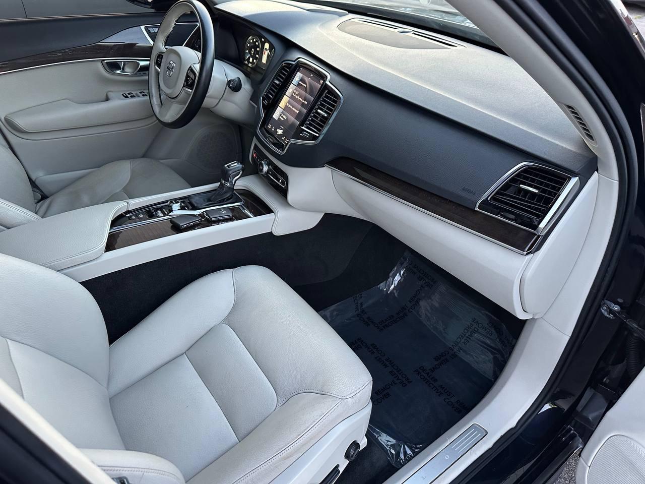 Volvo XC90 T6 Momentum AWD 2016