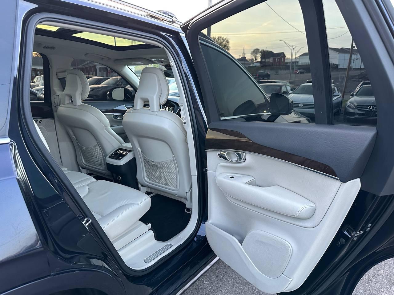 Volvo XC90 T6 Momentum AWD 2016