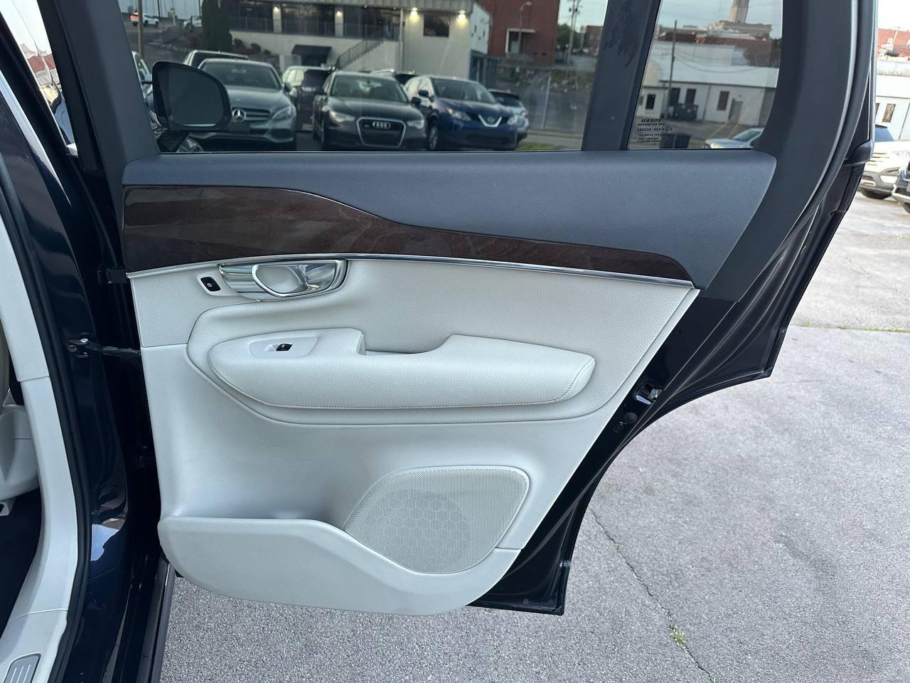 Volvo XC90 T6 Momentum AWD 2016