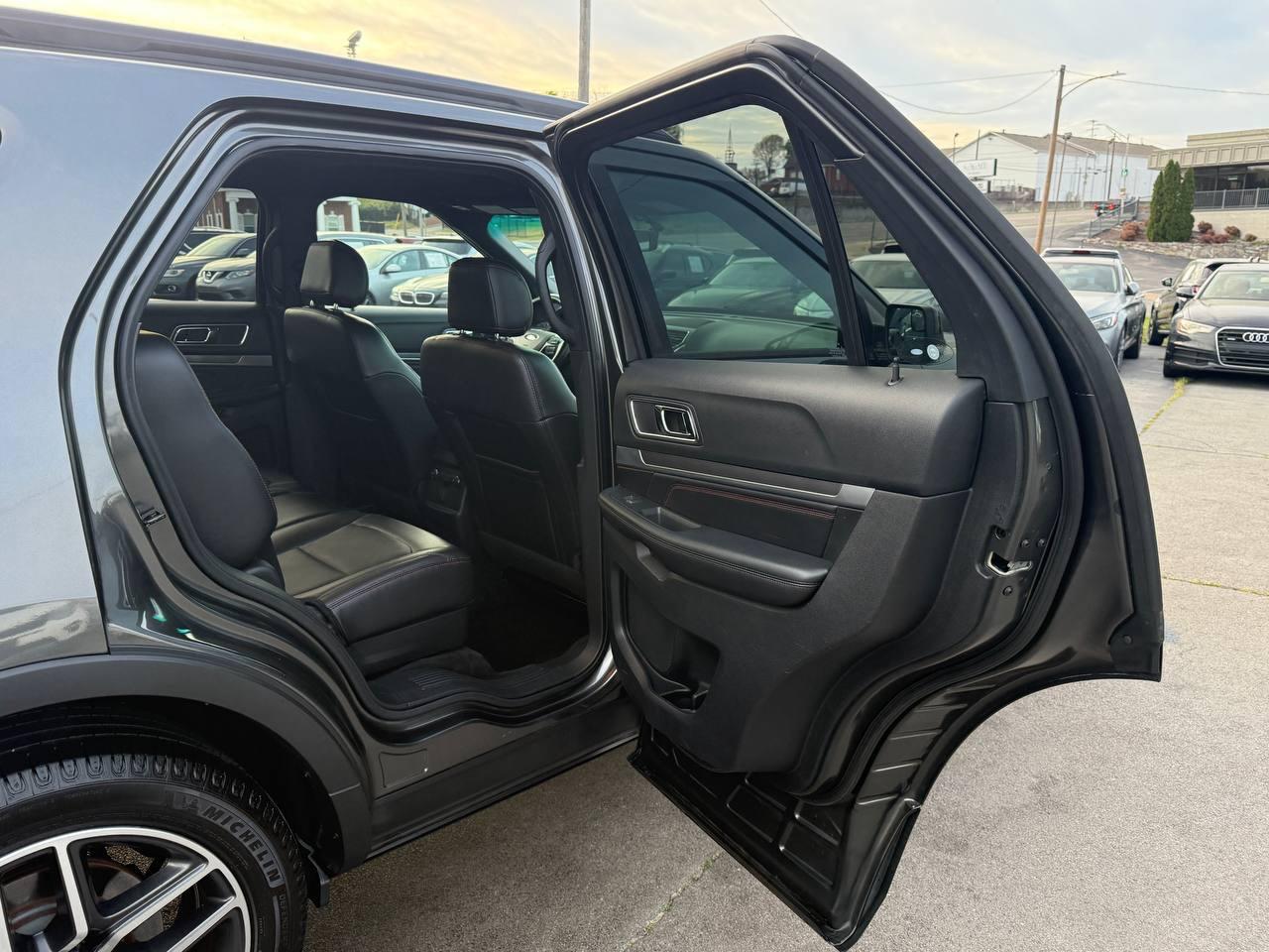 Ford Explorer Sport 4WD 2017