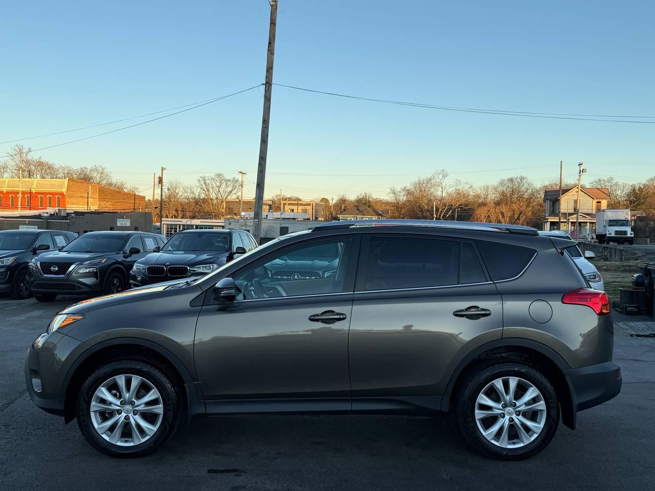 Toyota RAV4 Limited AWD 2013