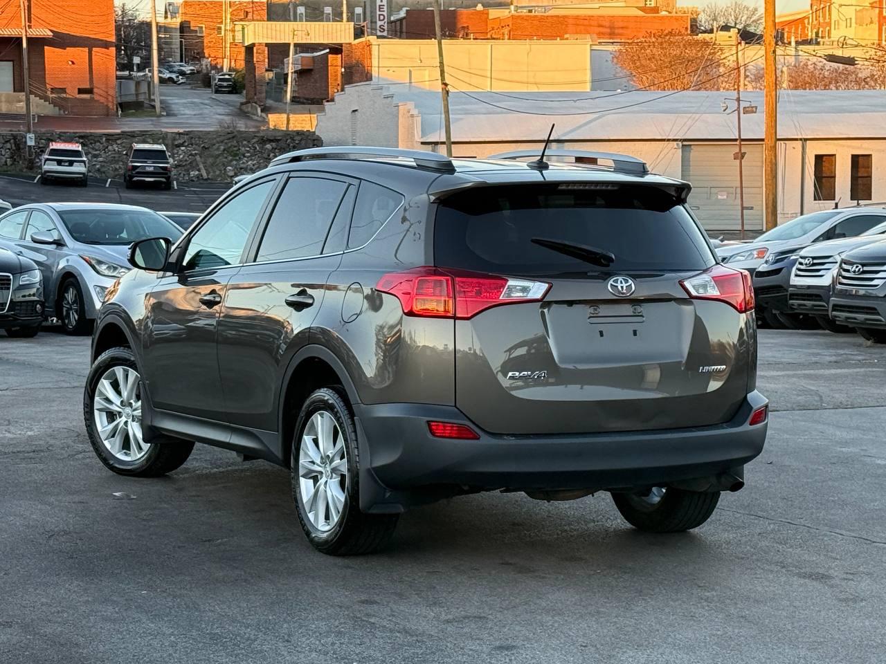 Toyota RAV4 Limited AWD 2013