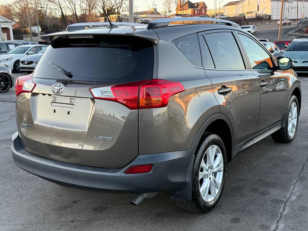 Toyota RAV4 Limited AWD 2013