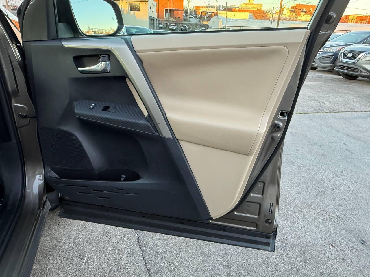 Toyota RAV4 Limited AWD 2013