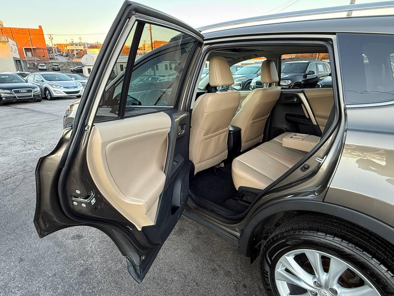 Toyota RAV4 Limited AWD 2013