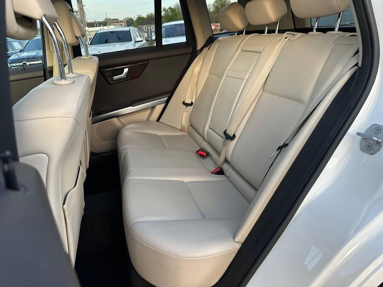 Mercedes-Benz GLK-Class GLK350 2015