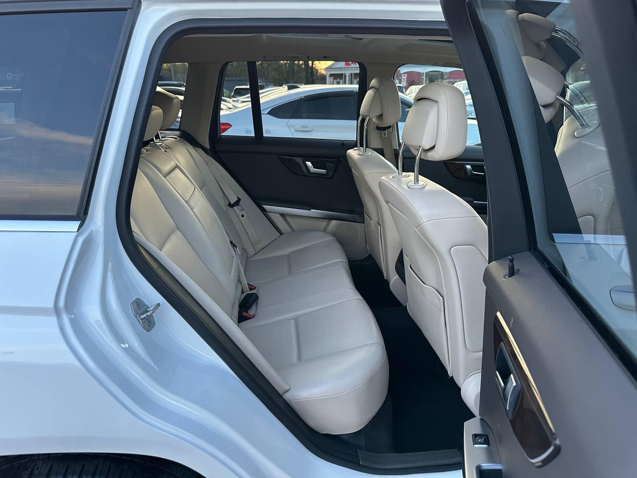 Mercedes-Benz GLK-Class GLK350 2015