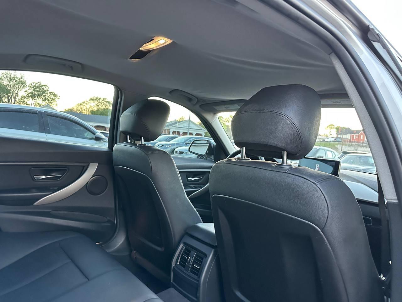 BMW 3-Series 320i Sedan 2014